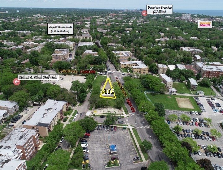 More Photos Of 6740 N Ridge Blvd, Chicago Bank For Lease