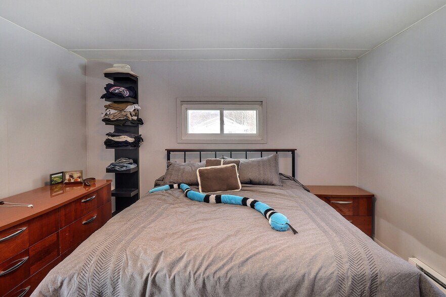 More Photos Of 306 Merwinsburg Rd, Effort Apartments For Sale