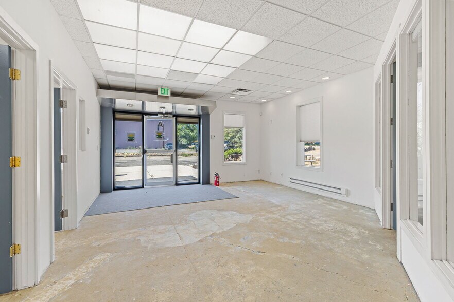 More Photos Of 1700 55th St, Boulder Warehouse For Sale