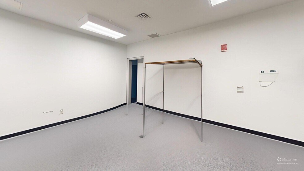 More Photos Of 550 Somerset Ter NE, Atlanta General Retail For Lease