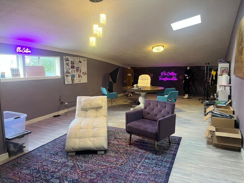 More Photos Of 5909 Camden St, Oakland Daycare Center For Sale