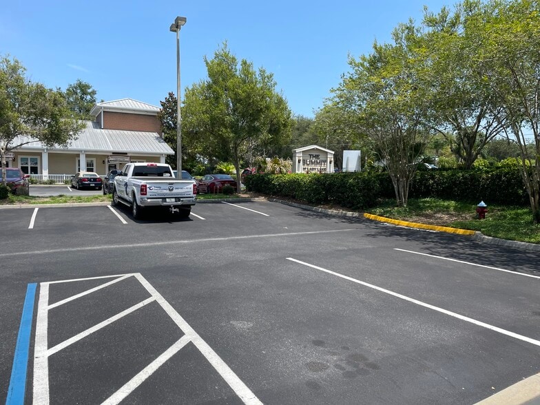 More Photos Of 757 CR 466 #100, Lady Lake Medical For Lease