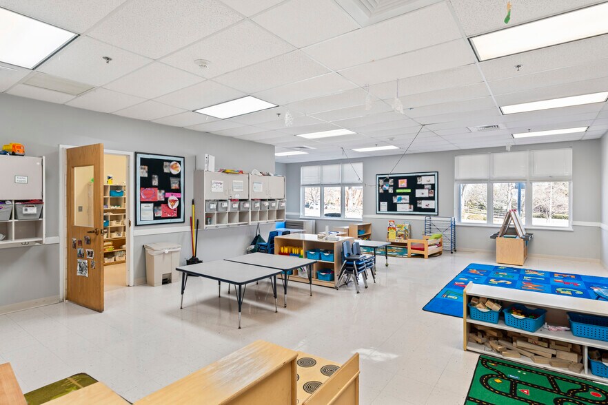 More Photos Of 12960 Troupe St, Woodbridge Daycare Center For Lease