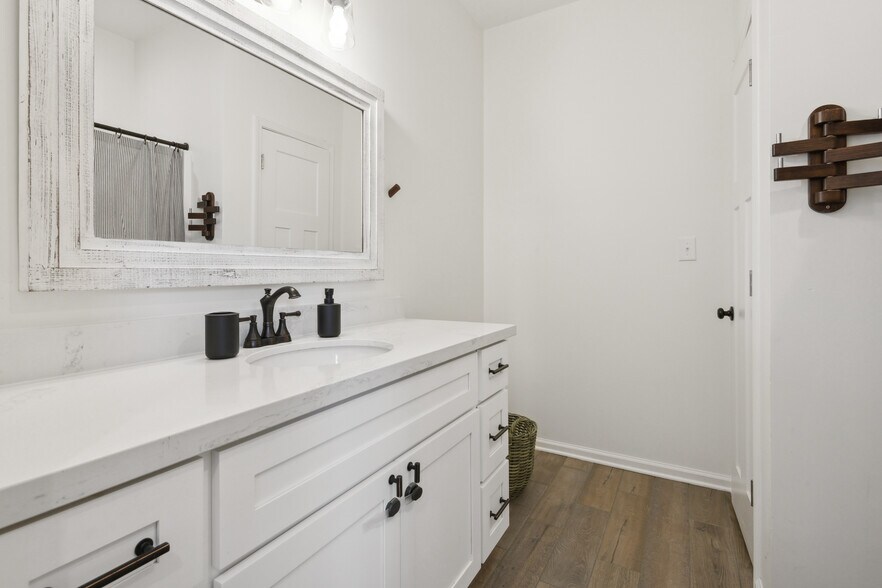 More Photos Of 437 Webster St, Bay Saint Louis Apartments For Sale