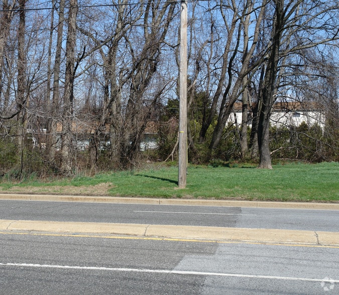 More Photos Of 906 S Chapel St, Newark Land For Lease