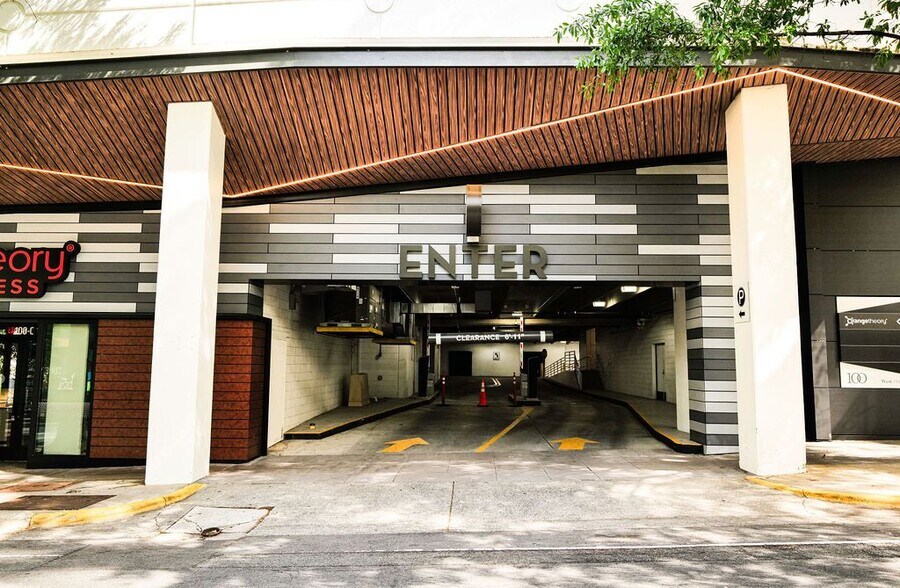 More Photos Of 100 West Third St, Charlotte General Retail For Lease