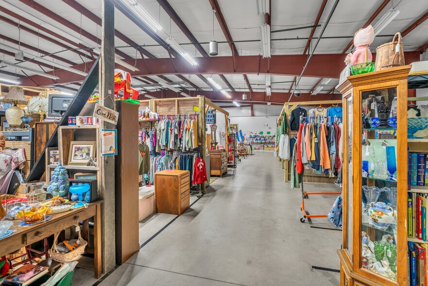 More Photos Of , Elkhart Unknown For Sale
