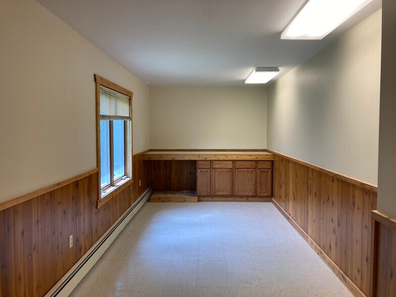 More Photos Of 5289 Rice Lake Rd, Duluth Freestanding For Sale