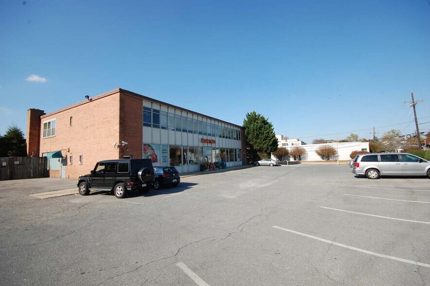 More Photos Of 10730 Connecticut Ave, Kensington Storefront Retail Office For Sale