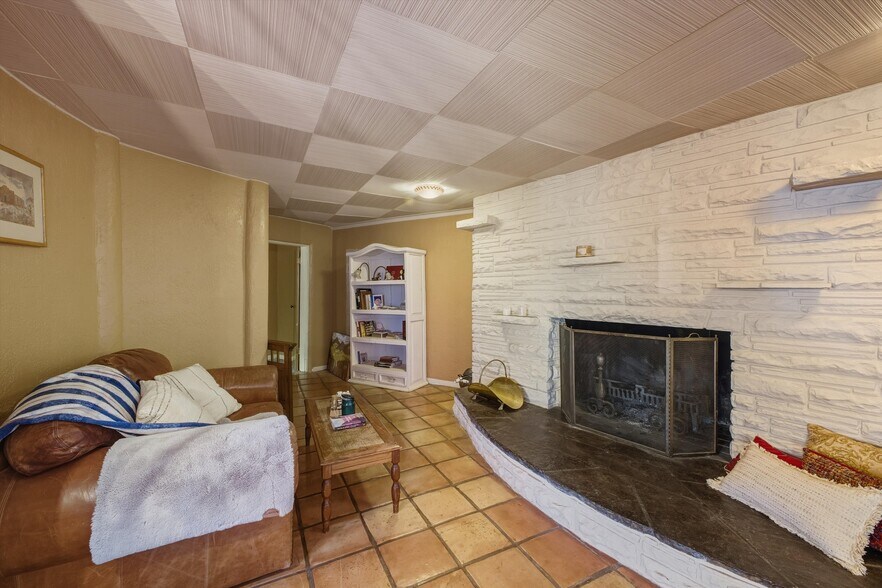 More Photos Of 24 Matisse Rd NE, Albuquerque Apartments For Sale