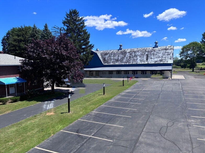 Primary Photo Of 6995 Transit Rd, East Amherst Freestanding For Lease