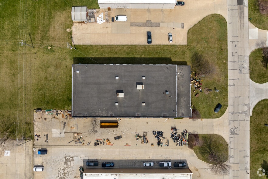 More Photos Of 33891 Doreka Dr, Fraser Warehouse For Sale