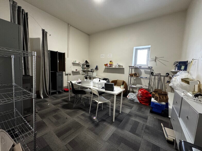 More Photos Of 316 SW 11th Ave, Portland Storefront Retail Office For Lease