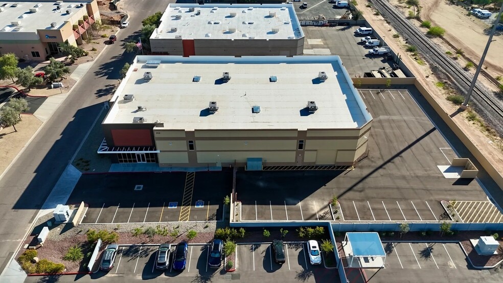 More Photos Of 350 S Hamilton Ct, Gilbert Warehouse For Lease