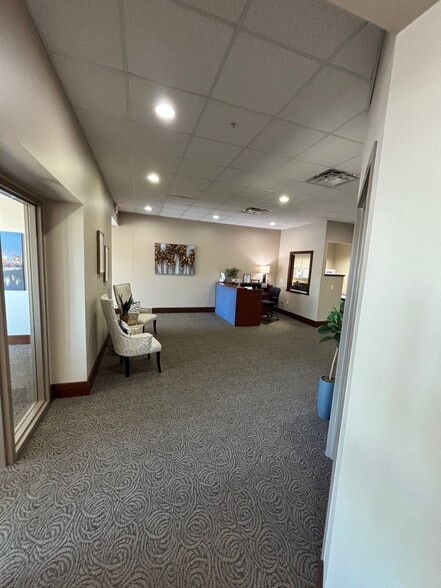 More Photos Of 4401-4491 Far Hills Ave, Dayton Unknown For Lease