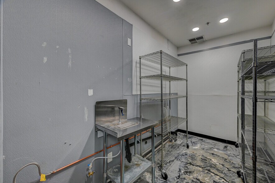 More Photos Of 4375 S Buffalo Dr, Las Vegas Storefront Retail Office For Sale