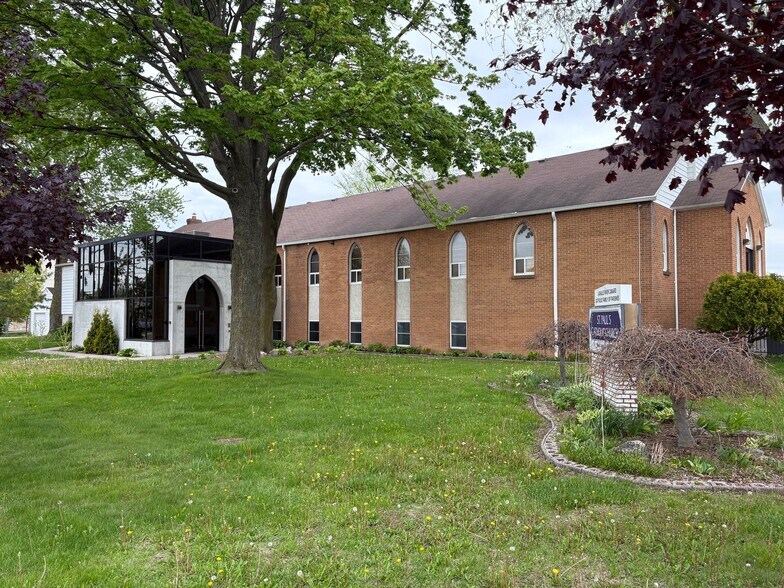 More Photos Of 5885 Malden Rd, Lasalle Religious Facility For Sale