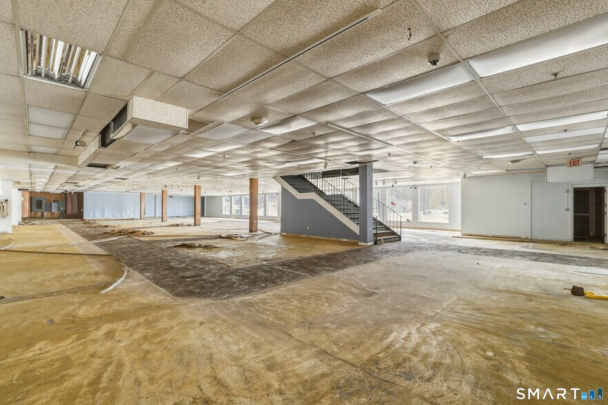 More Photos Of 1930 Silas Deane Hwy, Rocky Hill Freestanding For Sale