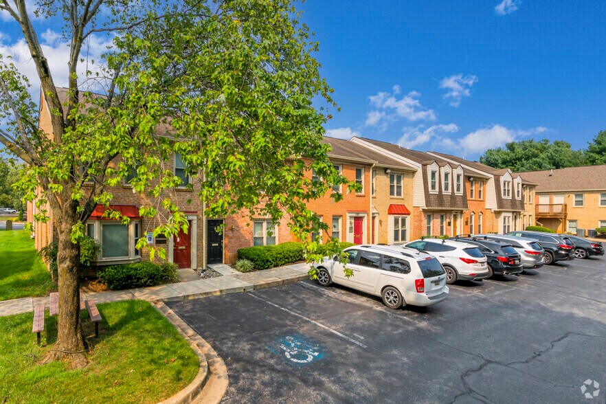 More Photos Of 15865-15875 Crabbs Branch Way, Derwood Office For Sale