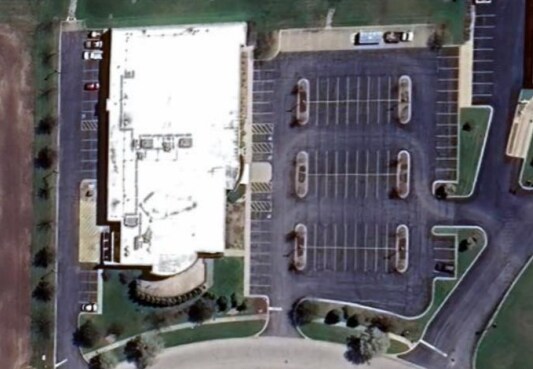 More Photos Of 101 Franks Rd, Marengo Bowling Alley For Sale