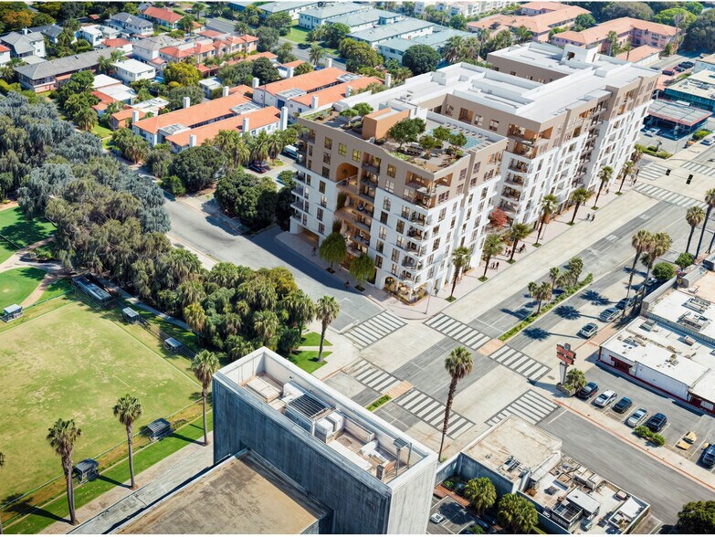 More Photos Of 2501 Wilshire Blvd, Santa Monica Apartments For Lease