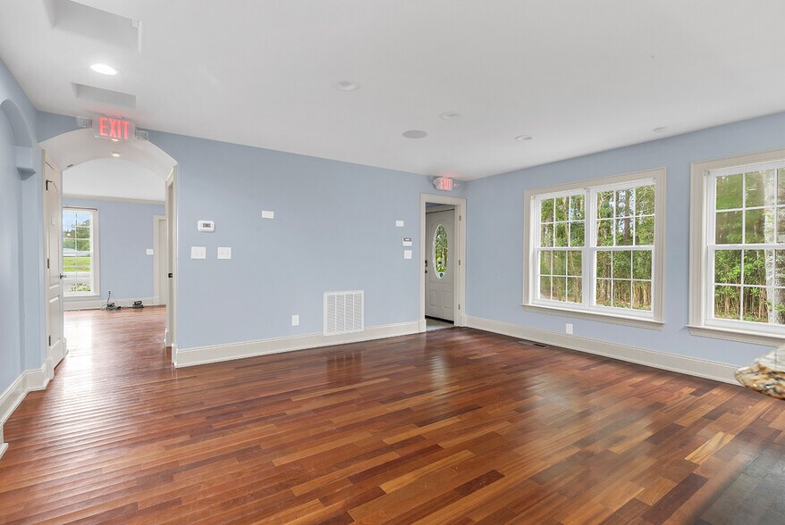 More Photos Of 9300 Highway 17 Byp, Murrells Inlet Office For Sale