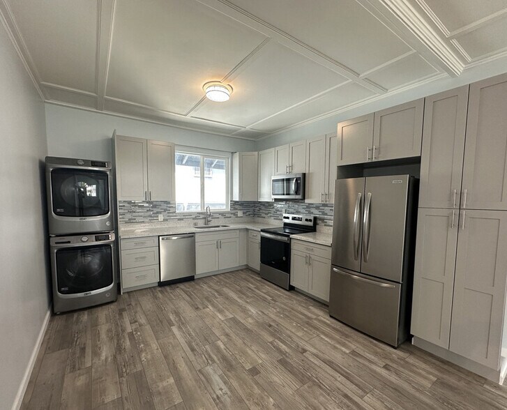 More Photos Of 1223 Wilder Ave, Honolulu Apartments For Sale