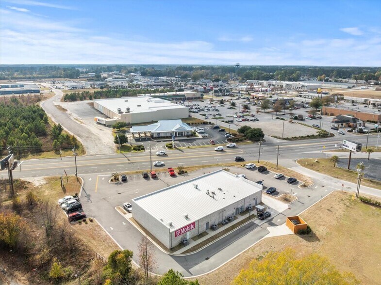 More Photos Of 211 Pamplico Hwy, Florence General Retail For Lease