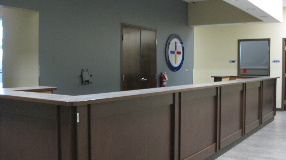 More Photos Of 1124 S 13th St, Decatur Freestanding For Lease