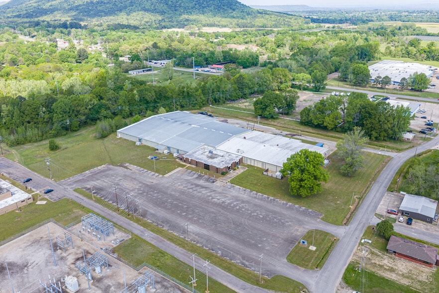 More Photos Of 310 Pennington Dr, Paris Manufacturing For Sale