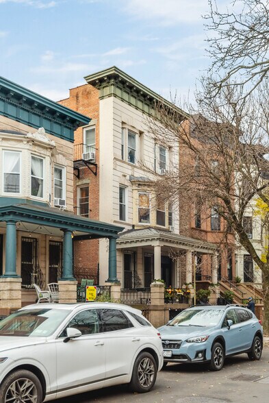 More Photos Of 324 Park Pl, Brooklyn Apartments For Sale