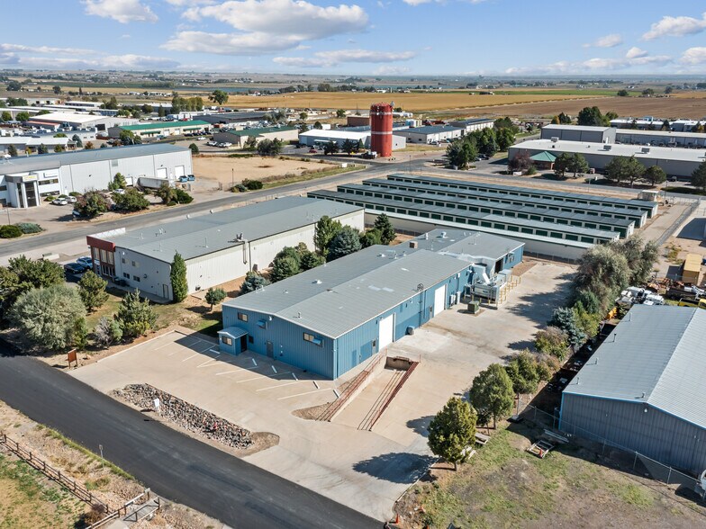 More Photos Of 14320 Longs Peak Ct, Longmont Warehouse For Lease