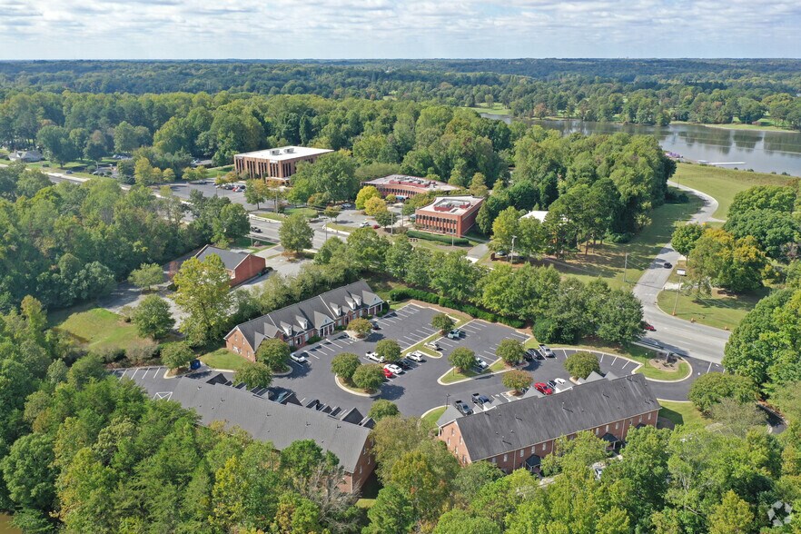 More Photos Of 1836 Eastchester Dr, High Point Office For Sale