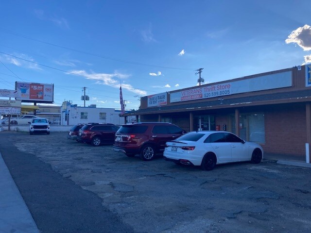 More Photos Of 2619 N Stone Ave, Tucson Freestanding For Lease