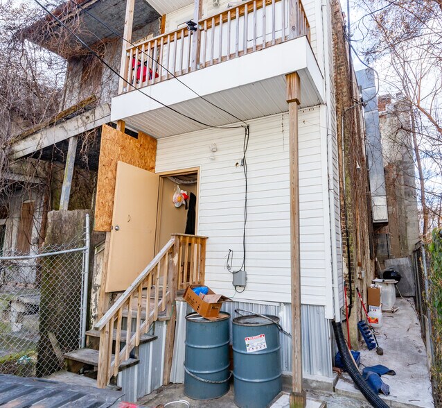 More Photos Of 1736 W North Ave, Baltimore Restaurant For Sale