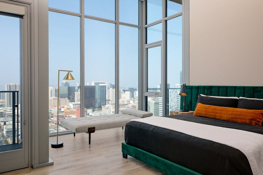 More Photos Of 601 11th Ave, San Diego Apartments For Lease