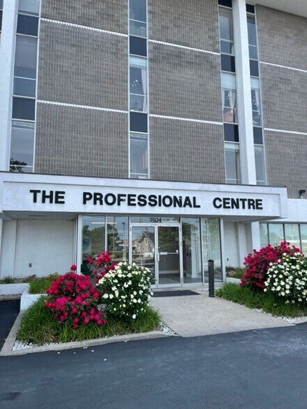 More Photos Of 3934 Dixie Hwy, Louisville Office For Lease