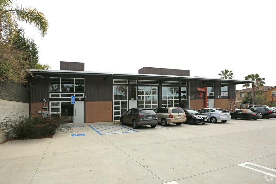 More Photos Of 420 N Cedros Ave, Solana Beach Loft Creative Space For Lease
