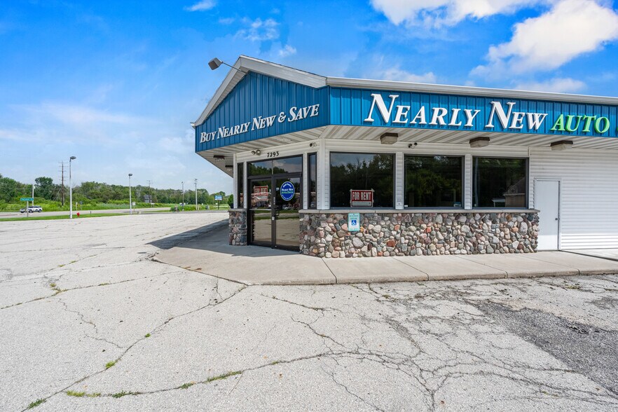 More Photos Of W7293 US Highway 10 114, Menasha Auto Dealership For Sale