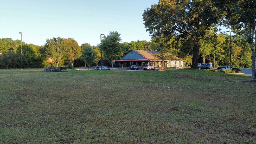 More Photos Of 555 Progress Center Ave, Lawrenceville Restaurant For Sale