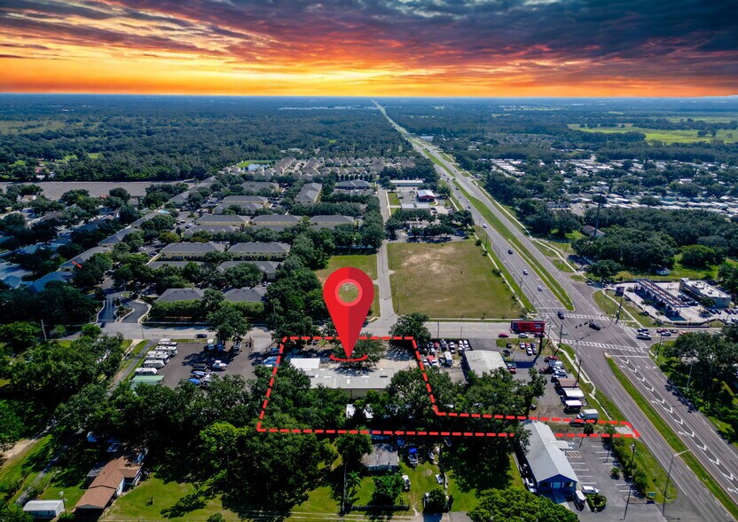 More Photos Of 112 N Mulrennan Rd, Valrico Warehouse For Sale