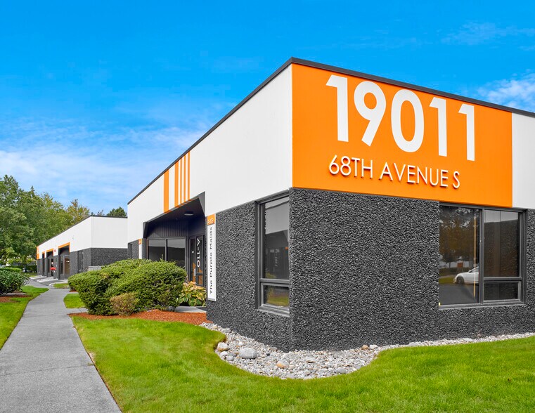 More Photos Of 6627 S 191st Pl, Kent Unknown For Lease