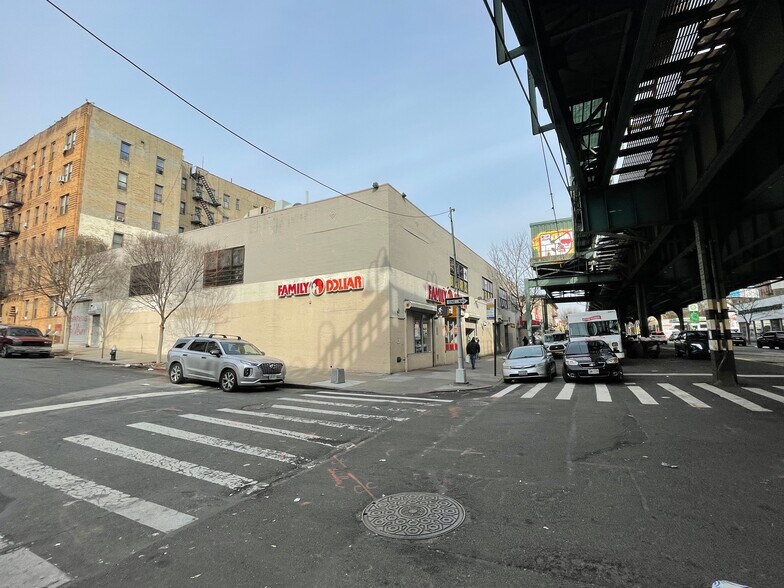 More Photos Of 2301 Jerome Ave, Bronx General Retail For Sale
