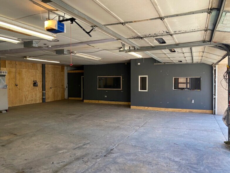 More Photos Of 57 Schuylkill Ave, Pottstown Warehouse For Sale