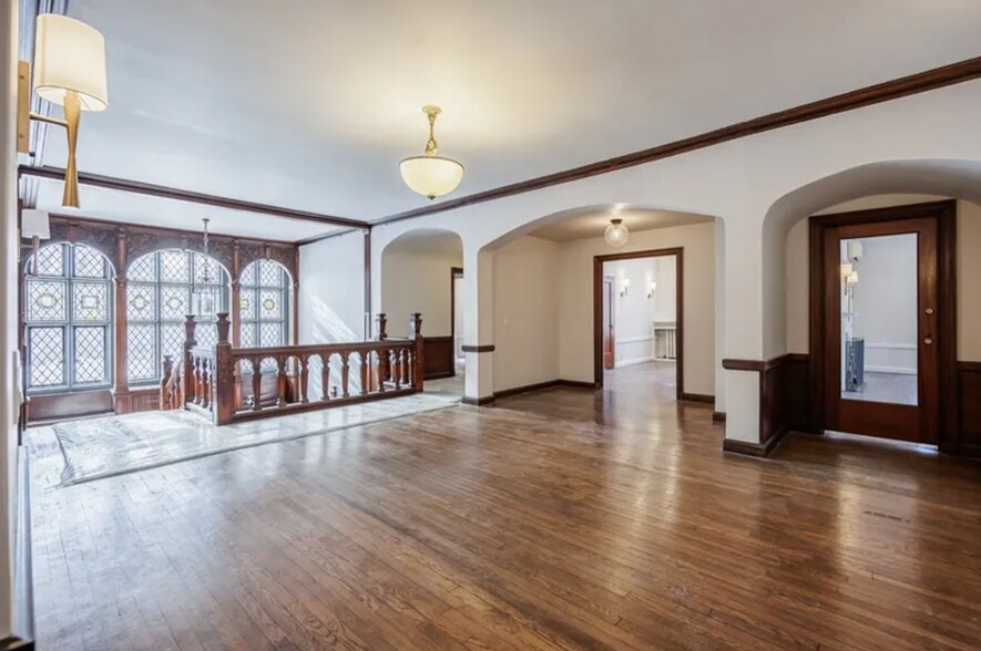 More Photos Of 935 East Ave, Rochester Office For Sale