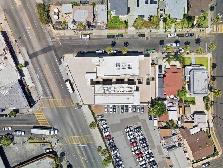 More Photos Of 3827-3839 W Washington Blvd, Los Angeles Apartments For Lease