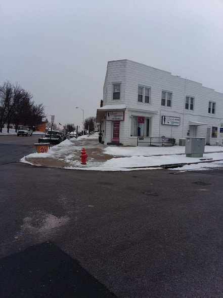 More Photos Of 6401-6405 Belair Rd, Baltimore Storefront Retail Office For Lease