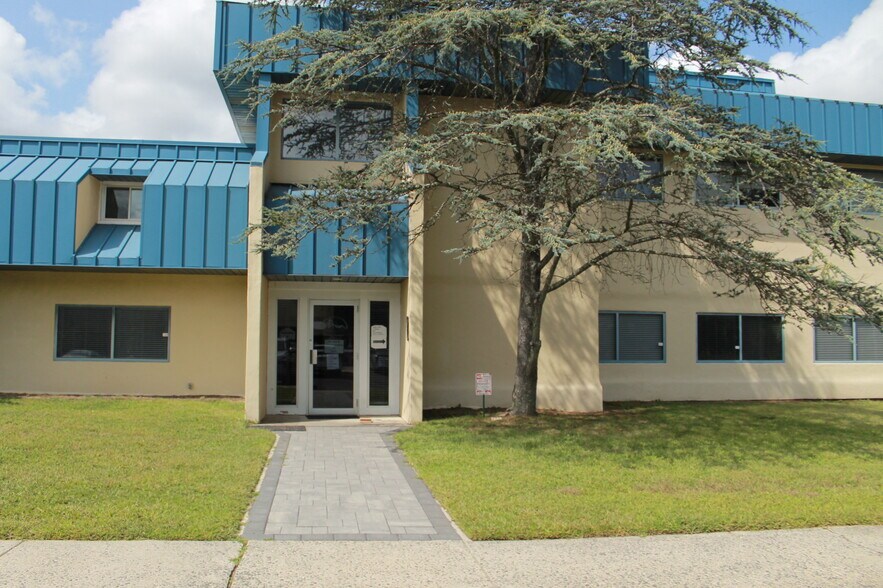 More Photos Of 3321 Doris Ave, Ocean Unknown For Lease