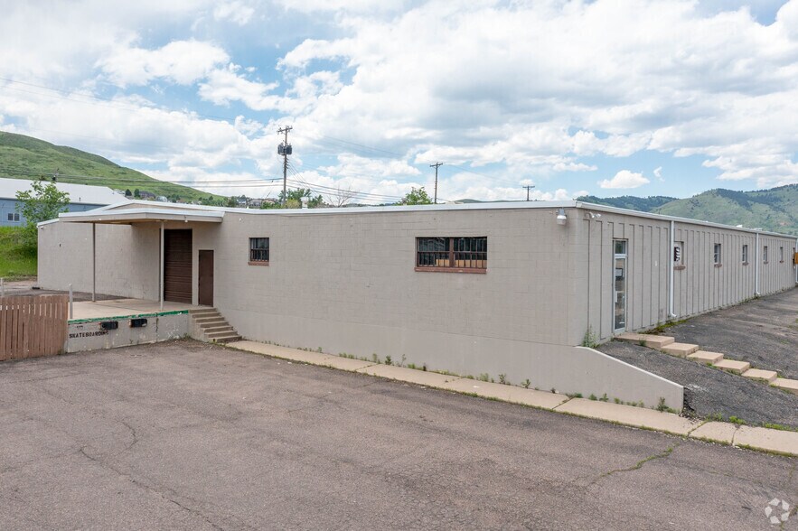 More Photos Of 15850 W 5th Ave, Golden Manufacturing For Lease