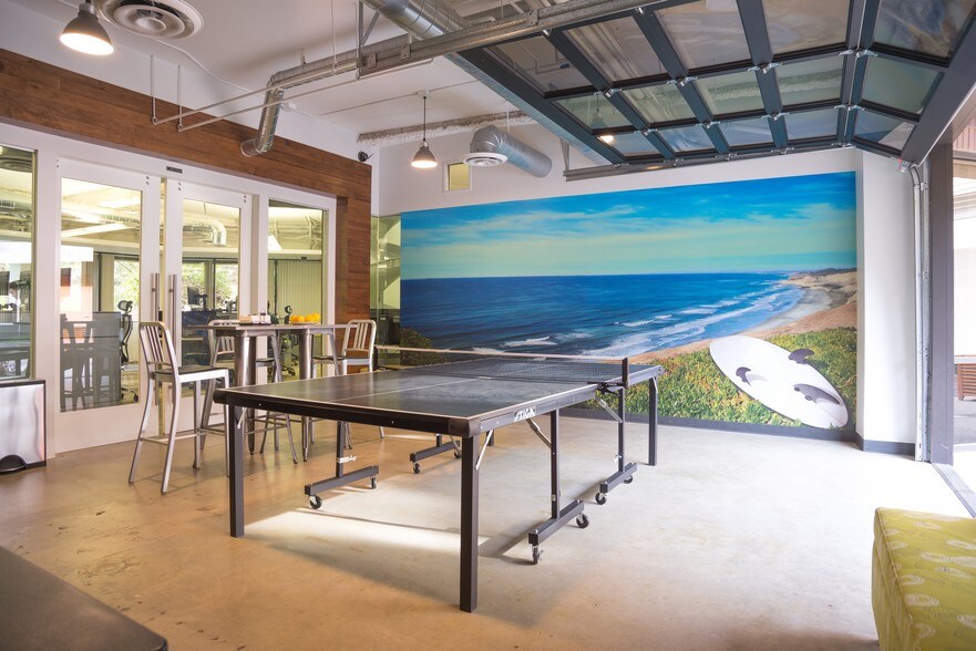 More Photos Of 12520 High Bluff Dr, San Diego Unknown For Lease